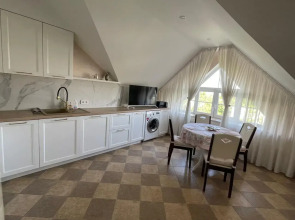 Апартаменты Марципан с выходом на Верхнее озеро на Невского