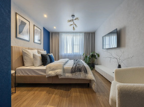 Апартаменты улучшенные, в центре города, с тремя спальнями