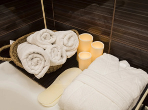 Апартаменты на Волжской набережной 8