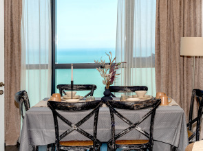 Апартаменты Apartment hotel Прибрежный Оазис: с видом на море в знаковой Порта Батуми