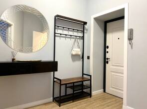 Апартаменты трехкомнатные рядом с набережной