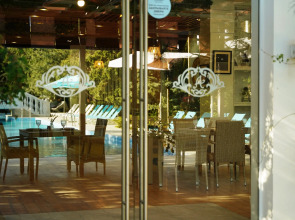 Отель Александр