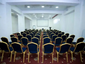 Отель Астра