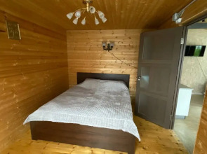 Частный ДОМ У ВОДЫ С БАНЬКОЙ