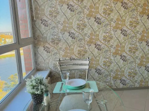 Апартаменты Sutki VIP c панорамным видом на реку на Урицкого 62