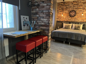 Апартаменты с Часами в Стиле Лофт