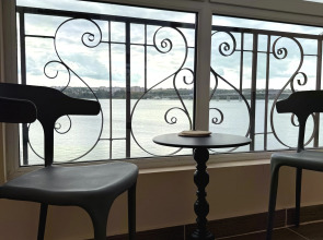 Апартаменты 2-комнатная квартира с прямым видом на Волгу