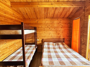 Гостевой Дом  Домики Набережная Виктория 100 м от моря