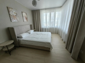 Квартира Krasroom с 3 комнатами в ЖК Параллели