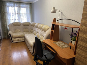 Квартира Уютная Двухкомнатная в Центре Города