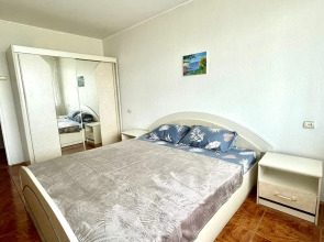 Апартаменты на Хмельницкого