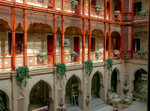 Отель Shah Palace