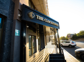 Отель The Clocktower