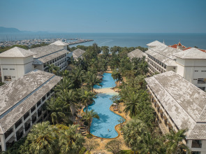 Курортный отель Ravindra Beach Resort And Spa