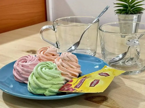 Апартаменты с диваном-кроватью и общей ванной На Монетной