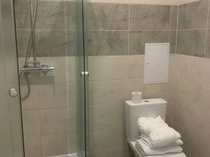 Апартаменты на Верхнеторговой 4