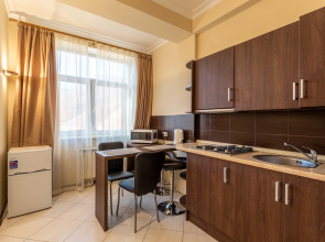 Квартира Номер в Отеле с Балконом Шикарным Видом на Горы