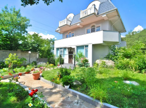 Квартира у Массандровского Дворца