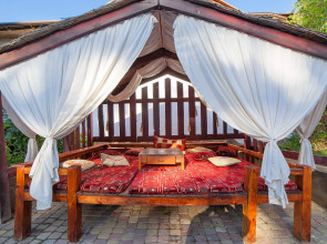 Отель Гостиный Двор B&B