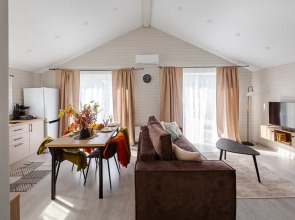 Частный дом Озёрный 374