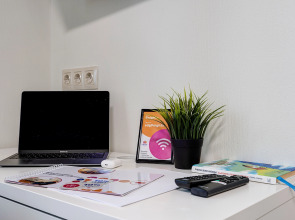 Апартаменты на Сергея Есенина 10