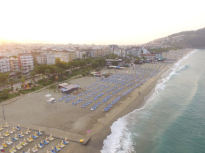 Отель Cleopatra Golden Beach