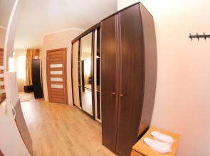 Апартаменты двухкомнатные рядом с ТРЦ Мега