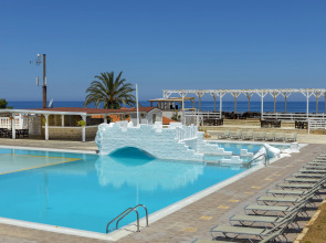 Отель Latchi Family Resort