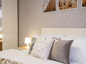 Квартира Апарт-Отелика шикарная двушка в 2х шагах от парка Галицкого