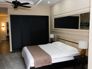 Отель Madison Ave