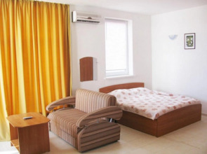 Отель Амалия