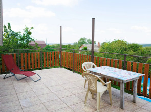 Частный дом  с открытой террасой