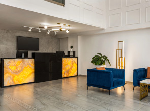 Отель Ramada By Wyndham Tbilisi Old City