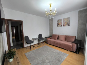 Двухкомнатная Квартира в Центре с Видом на Город и на Горы