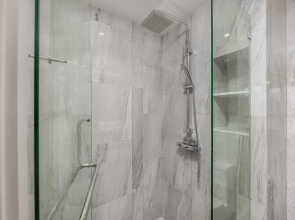 Апарт-отель Bellevue Lagoon Premium by TropicLook