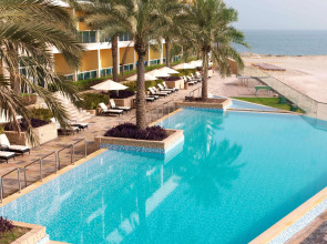 Отель Radisson Blu Resort Fujairah