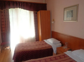 Отель Аристократъ