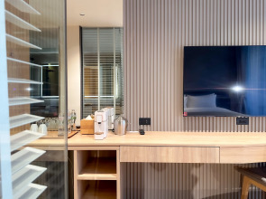 Отель La Green Hotel & Residence Пхукет