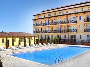 Отель Черноморский