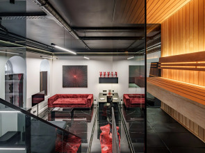 Апартаменты на Невском проспекте hth24 Apartments, авторский дизайн, сауна, камин