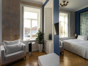 Unfound Door - Design Hotel