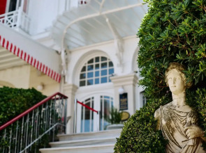 Отель Buyukada Splendid Palace