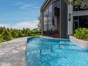 Апарт-отель Bellevue Lagoon Premium by TropicLook