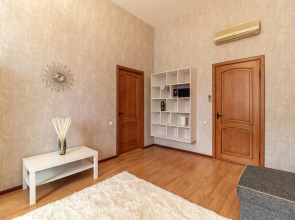 Апартаменты Видовые у Казанского собора 2 спальни 2 сан.узла 12 гостей