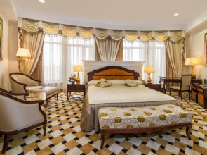 Royal Tulip Алматы