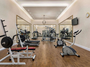 Отель Ramada by Wyndham Шымкент