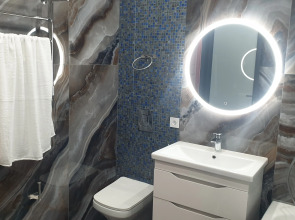 Апартаменты Green Lamp Downtown