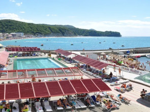 Курортный отель и яхт-клуб Торнадо