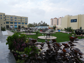 Отель The Plaza  and Resort