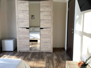 Вилла с бассейном и 5 мастер спальнями